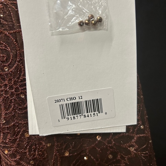 Mac Duggal 20371 NWT EMBELLISHED CAP SLEEVE A LINE DRESS - Picture 6 of 12